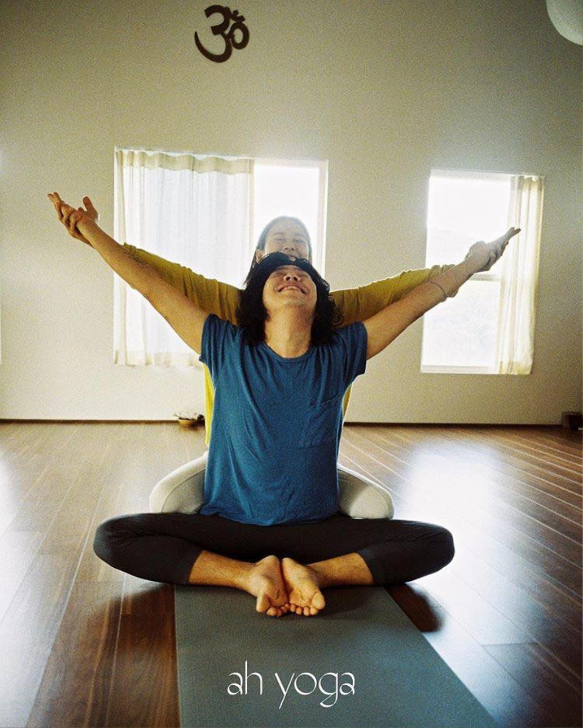 Lee Hyori bình yên tập yoga bên chồng, ai nhìn cũng thốt lên 'hạnh phúc chỉ đơn giản đến thế' Ảnh 2