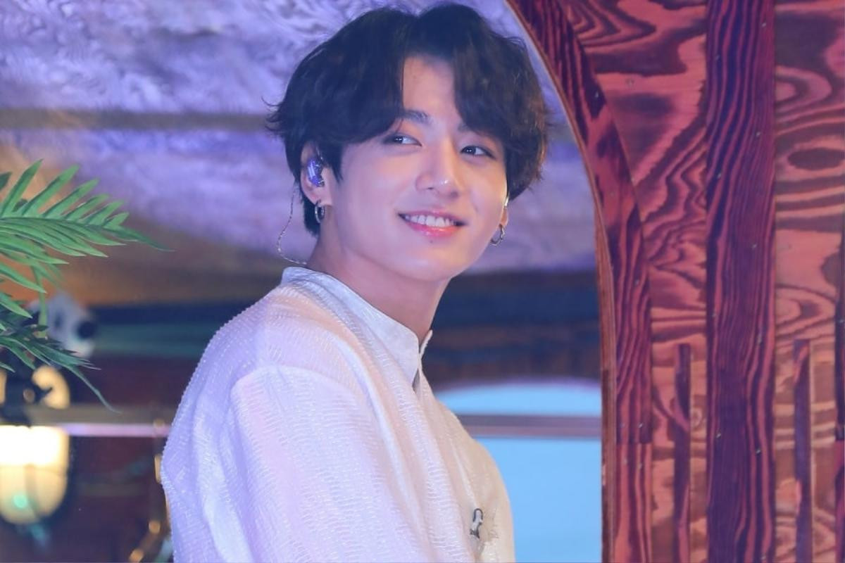 Tóc dài 'bổ luống' gây sốt 2019 của dàn mỹ nam K-biz: Rung động trước Jungkook (BTS) hay Park Bo Gum? Ảnh 5