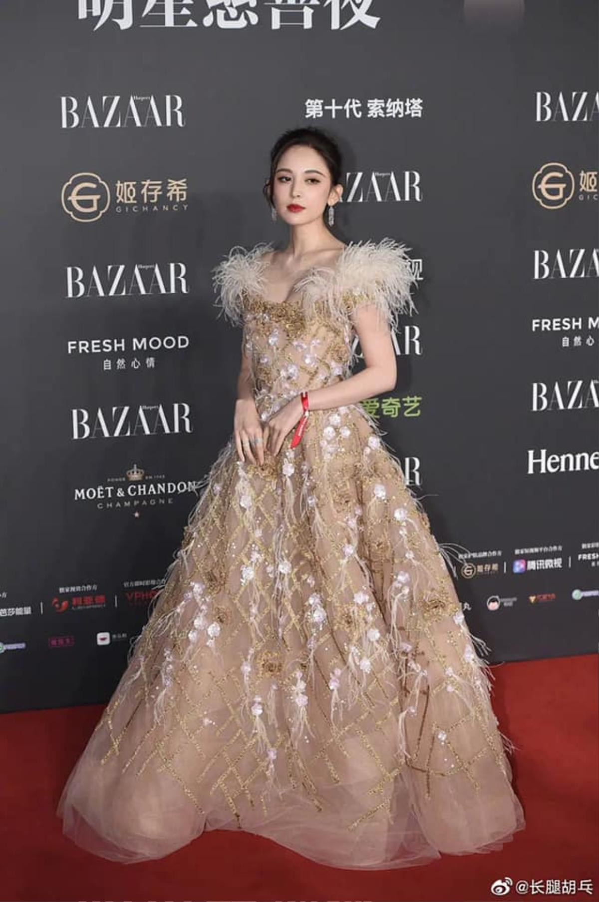 Angelababy mặc váy bồng bềnh như nàng tiên hoa đẹp lấn át dàn sao nữ trên thảm đỏ Ảnh 6