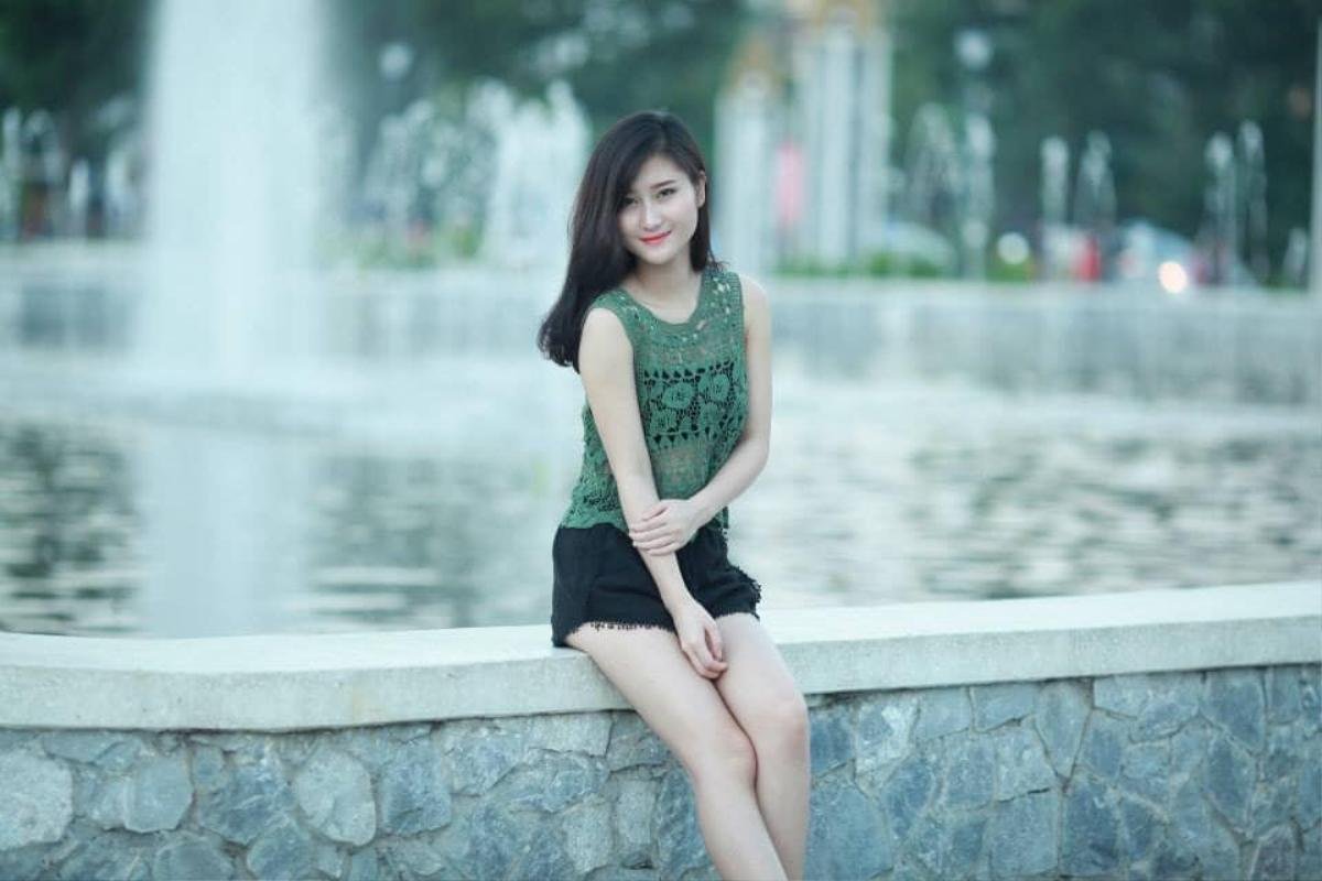 Nhan sắc tuyệt trần của 2 nàng WAGs Việt Nam, Thái Lan kinh doanh online Ảnh 8