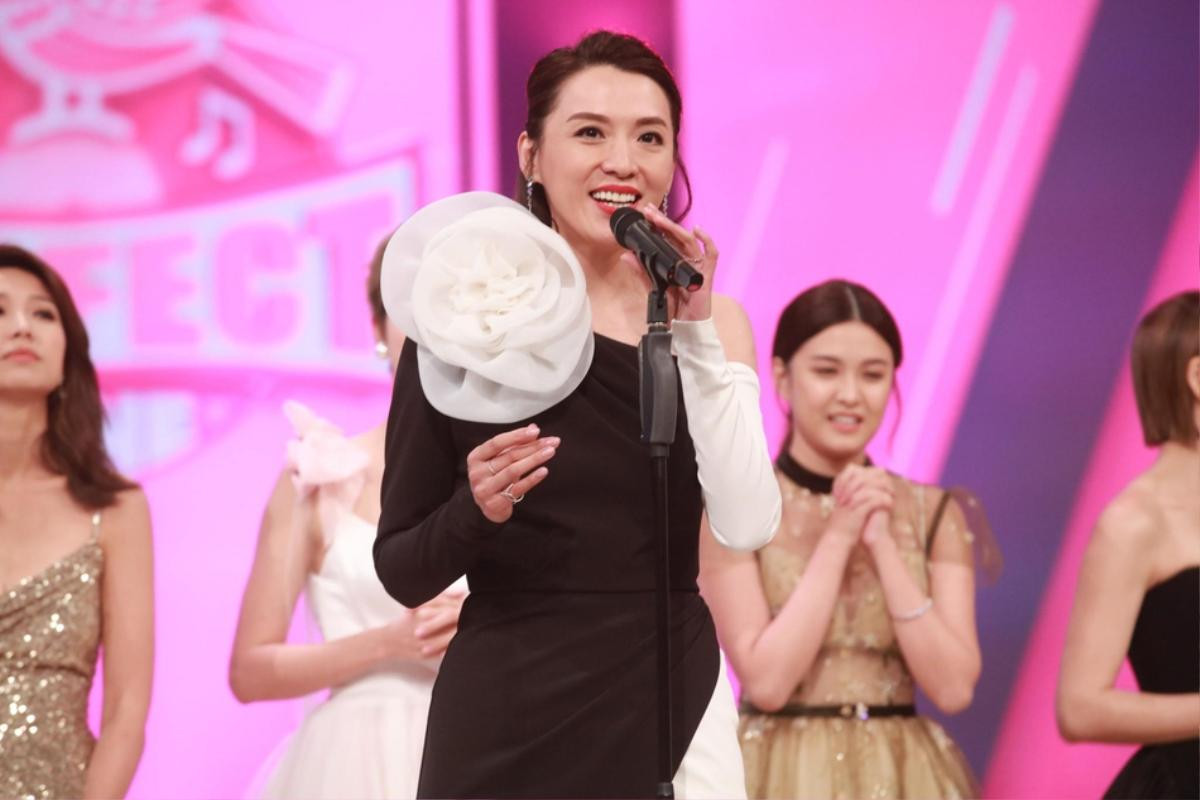 Lễ mừng 52 năm khánh đài TVB năm 2019: Uông Minh Thuyên chủ trì, Grace Wong gây bão vì màn nhảy gợi cảm Ảnh 8