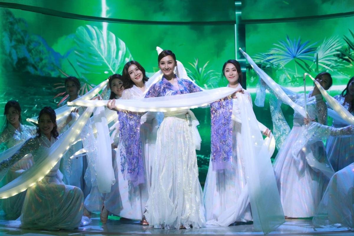 Lễ mừng 52 năm khánh đài TVB năm 2019: Uông Minh Thuyên chủ trì, Grace Wong gây bão vì màn nhảy gợi cảm Ảnh 44