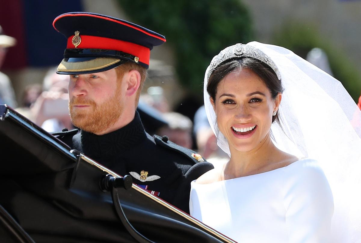 Chuyên gia trang điểm hoàng gia tiết lộ bí quyết để có lông mày hoàn hảo như Meghan Markle Ảnh 1