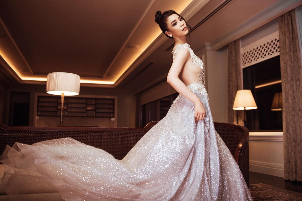 Top 45 Miss Universe Vietnam 2019 khoe nhan sắc lộng lẫy trong bộ ảnh Evening Grown 'hút hồn' fan Ảnh 12