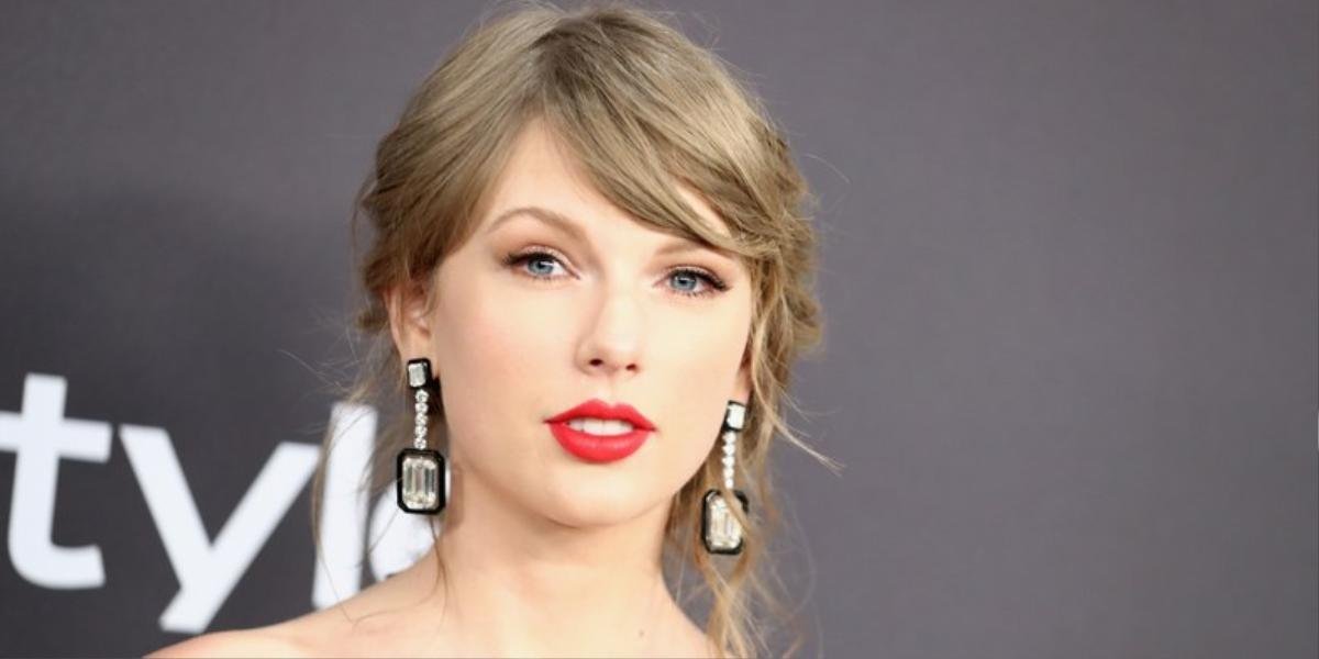 Taylor Swift trở thành nữ nghệ sĩ đầu tiên nhận được danh hiệu Nữ nghệ sĩ của thập kỉ của Billboard Ảnh 2