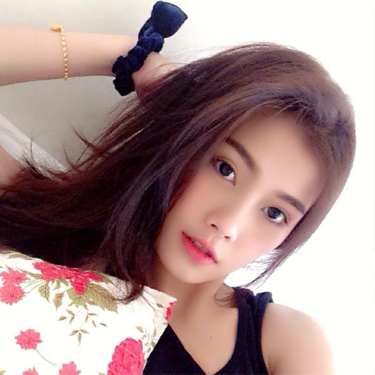 WAGs Thái Lan xinh vượt trội so với WAGs Việt Nam Ảnh 8