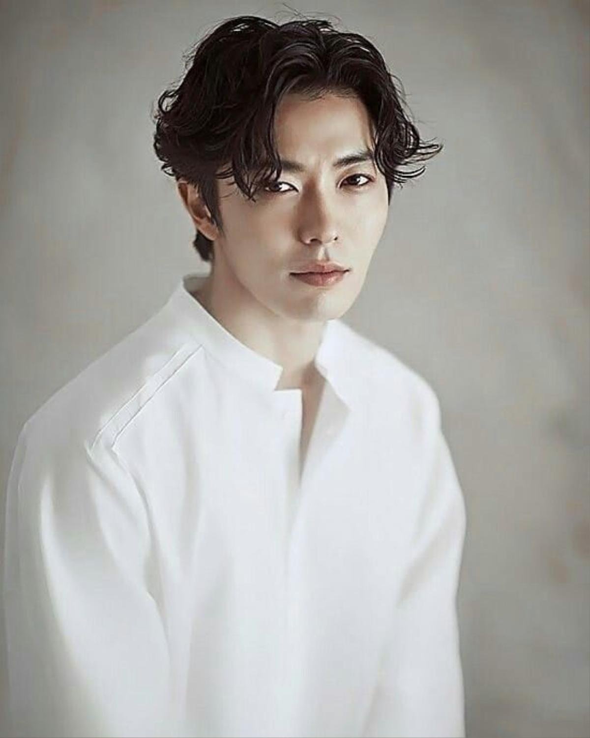 Kim Jae Wook có thể đóng phim tình cảm khoa học viễn tưởng - Kang Haneul là mỹ nam khi còn bé Ảnh 5