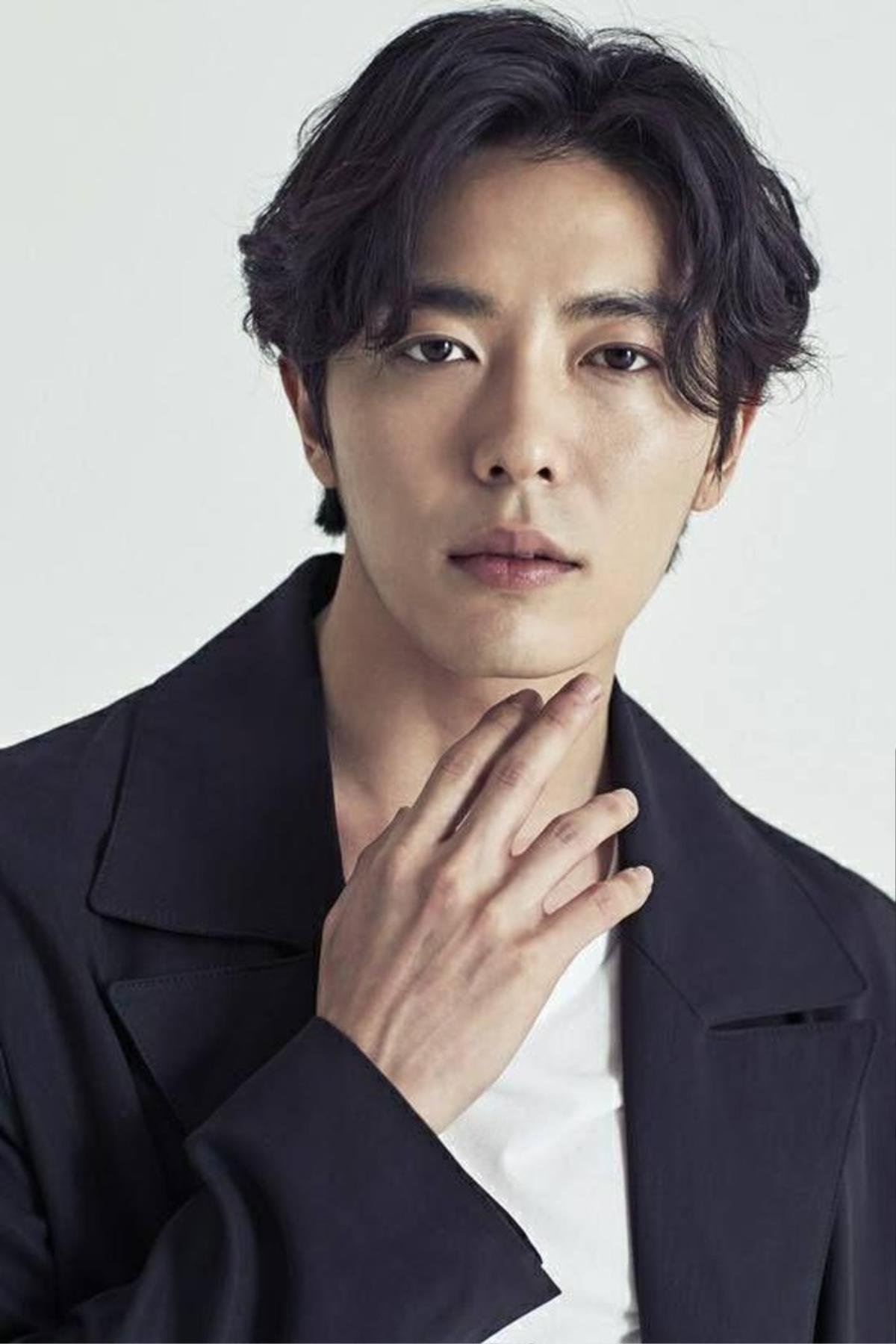 Kim Jae Wook có thể đóng phim tình cảm khoa học viễn tưởng - Kang Haneul là mỹ nam khi còn bé Ảnh 1