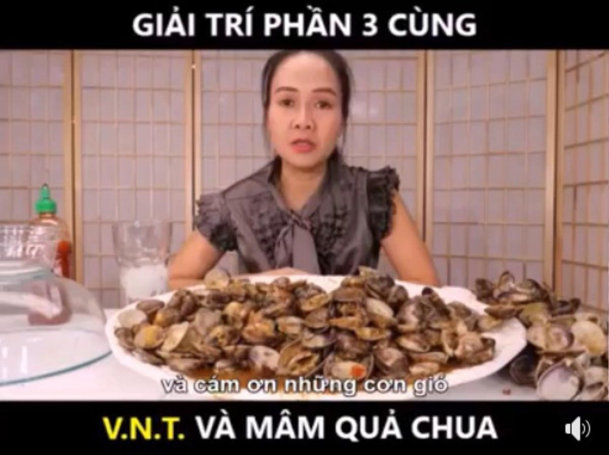 Sau clip cám ơn 'sương sương', vlogger Vinh Nguyễn Thị lại khiến dân tình cười ngất với loạt review trái cây 'chua phúc hậu, ngọt đằm thắm' Ảnh 2