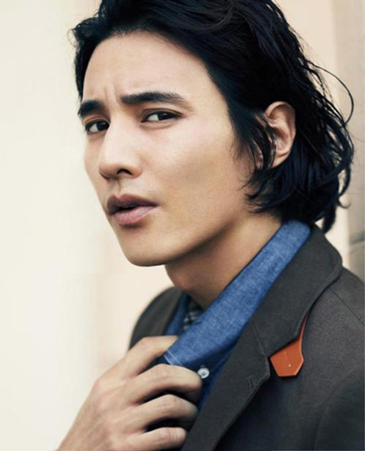 Tranh cãi về mái tóc dài của Lee Dong Wook, Knet so sánh với Won Bin Ảnh 7