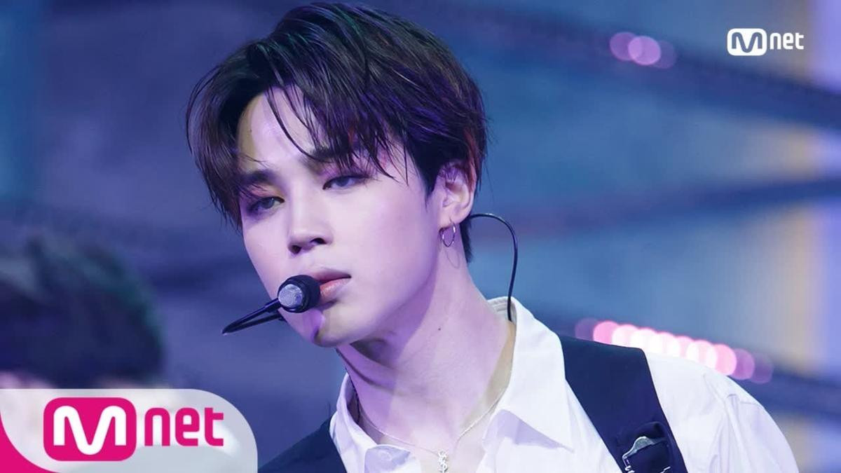 Jimin (BTS) tiếp tục duy trì 'ông hoàng fancam' khi fancam 'Fake Love' cán mốc lượt xem mới Ảnh 3