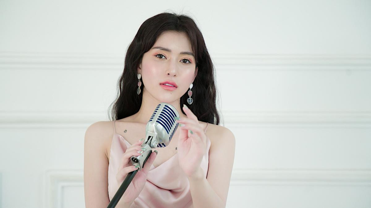 Trần Ngọc Ánh mạnh dạn làm mới bản hit I'm Still Loving You của thầy Noo Phước Thịnh Ảnh 4