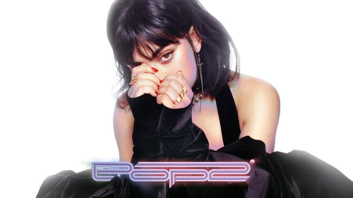 Charli XCX: 'Tôi sẽ ra mắt ít nhất 2 album trong năm 2020' Ảnh 6