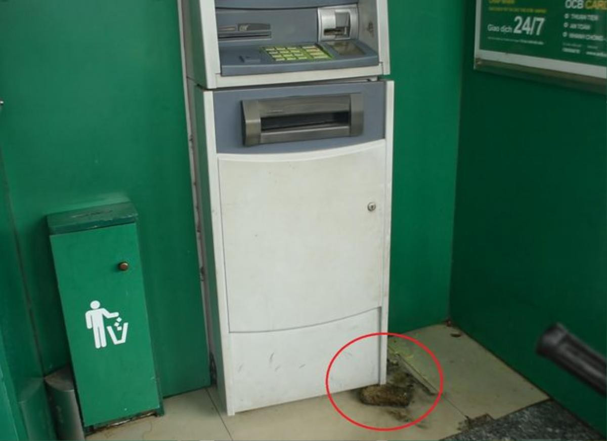 Truy tìm đối tượng đột nhập, dùng đá cạy phá trụ ATM ngân hàng Phương Đông ở Đà Nẵng trong đêm Ảnh 3