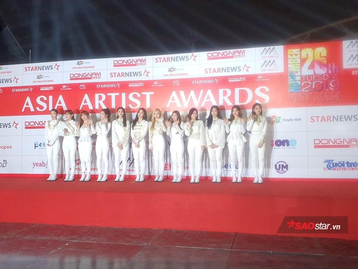 Thảm đỏ AAA 2019: YoonA thần thái ngời ngời, Red Velvet, TWICE và hàng loạt girlgroup xuất hiện rạng rỡ trước hàng chục ngàn khán giả Việt Nam Ảnh 13