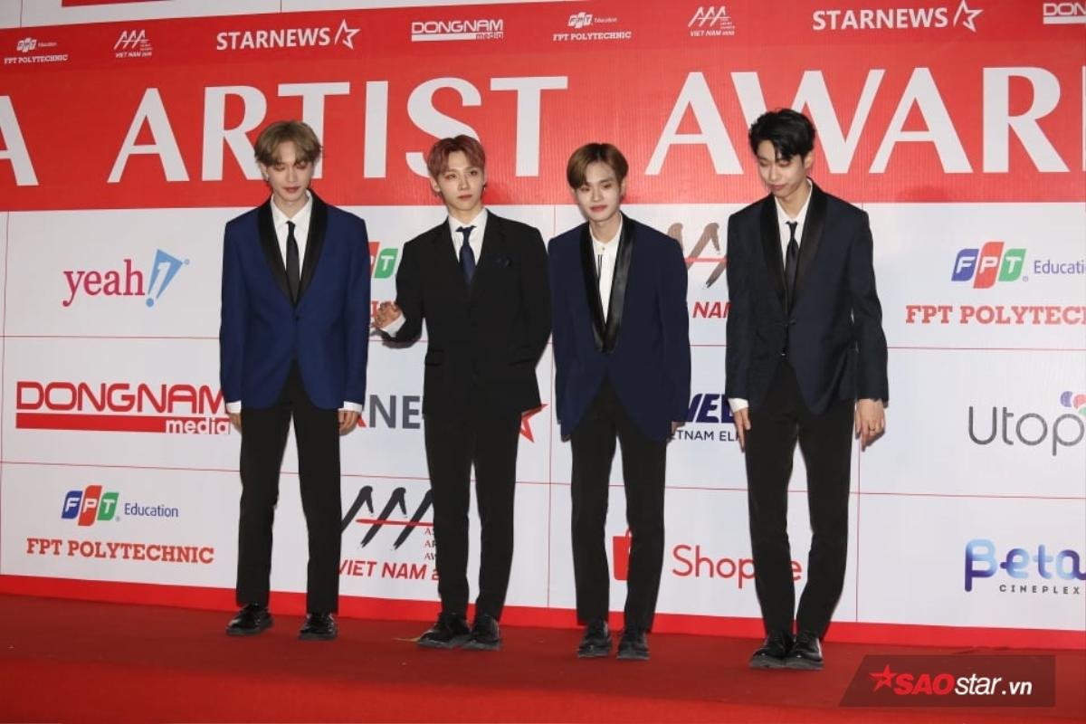 Thảm đỏ AAA 2019: Kang Daniel, Seventeen - Got7 và Nu'est thần thái ngút ngàn, fan hoang mang khi Super Junior không xuất hiện? Ảnh 14