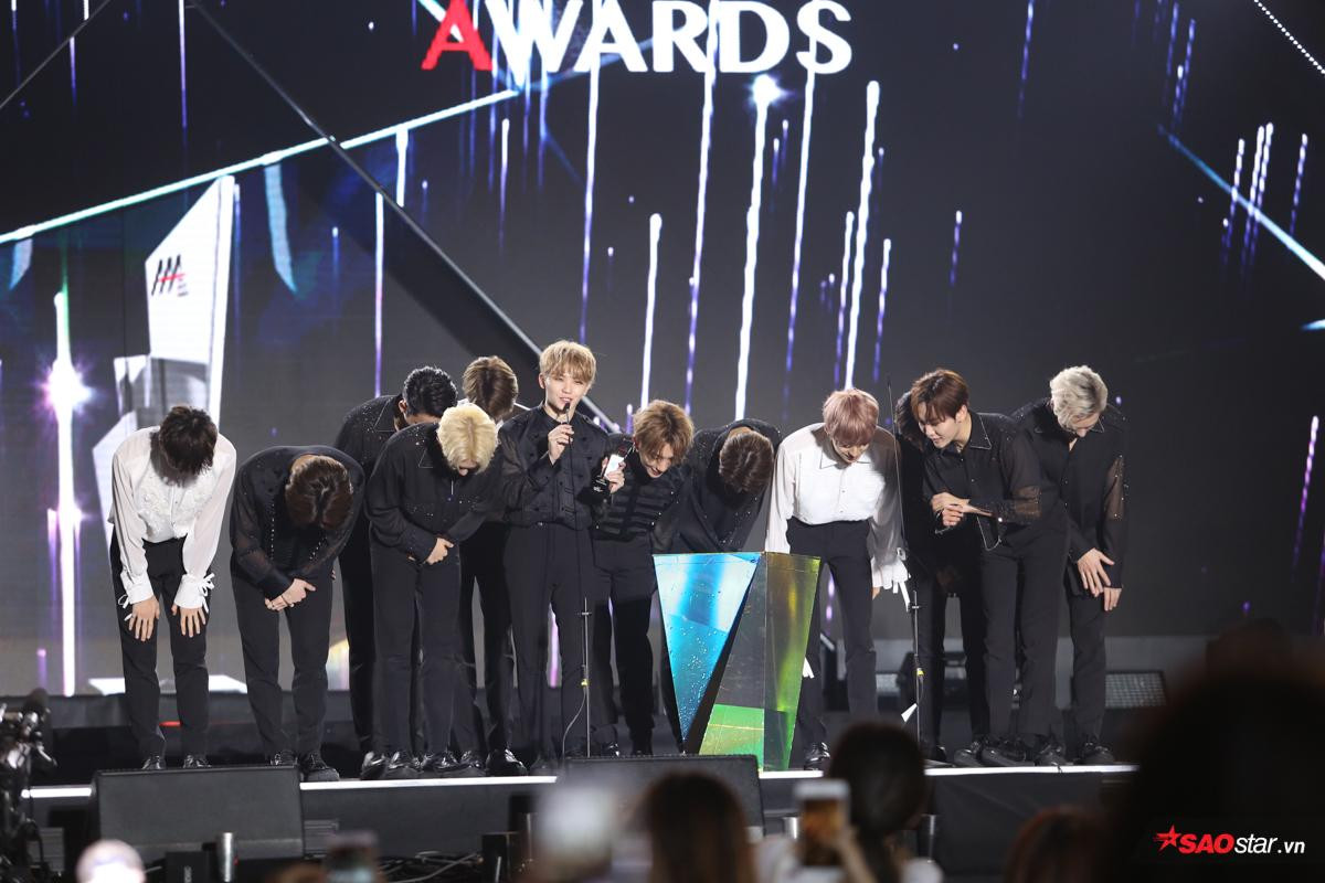 100 khoảnh khắc SEVENTEEN và GOT7 thắng giải Daesang tại 'AAA 2019' Ảnh 12