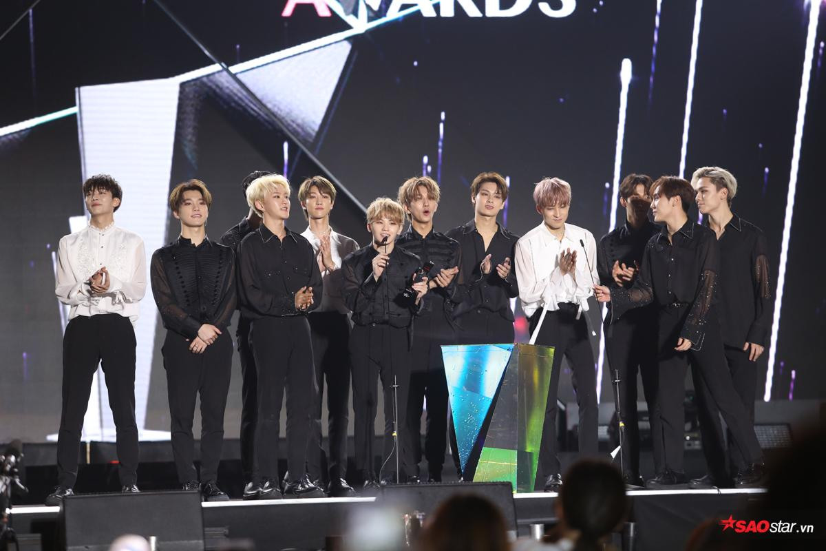 100 khoảnh khắc SEVENTEEN và GOT7 thắng giải Daesang tại 'AAA 2019' Ảnh 11