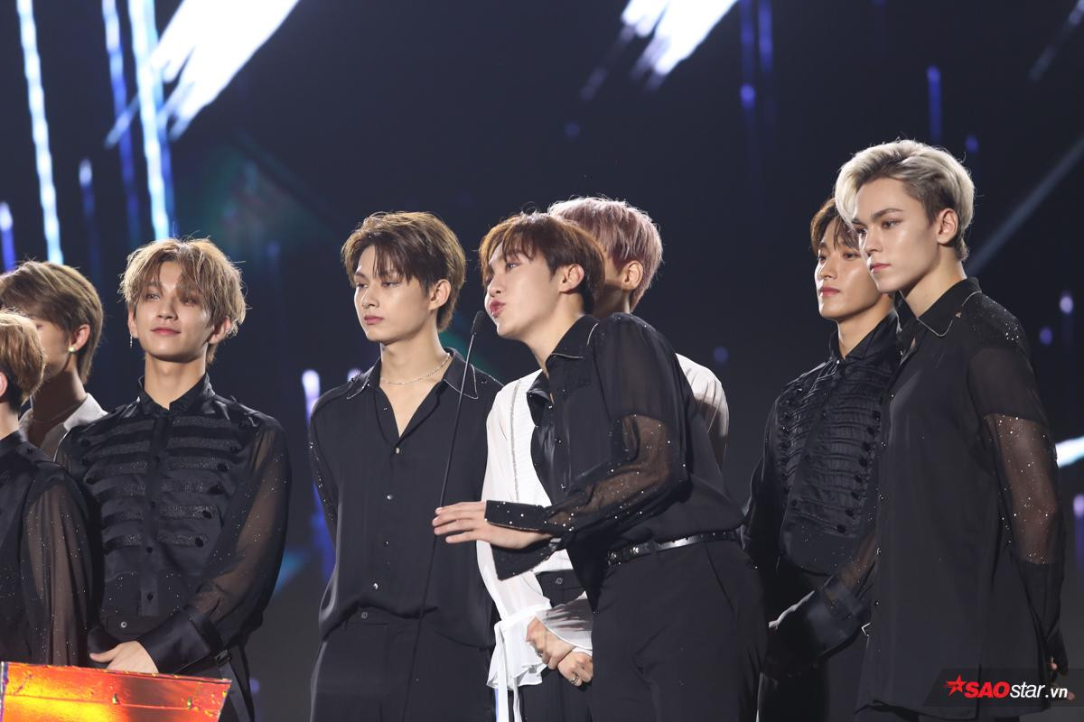 100 khoảnh khắc SEVENTEEN và GOT7 thắng giải Daesang tại 'AAA 2019' Ảnh 26