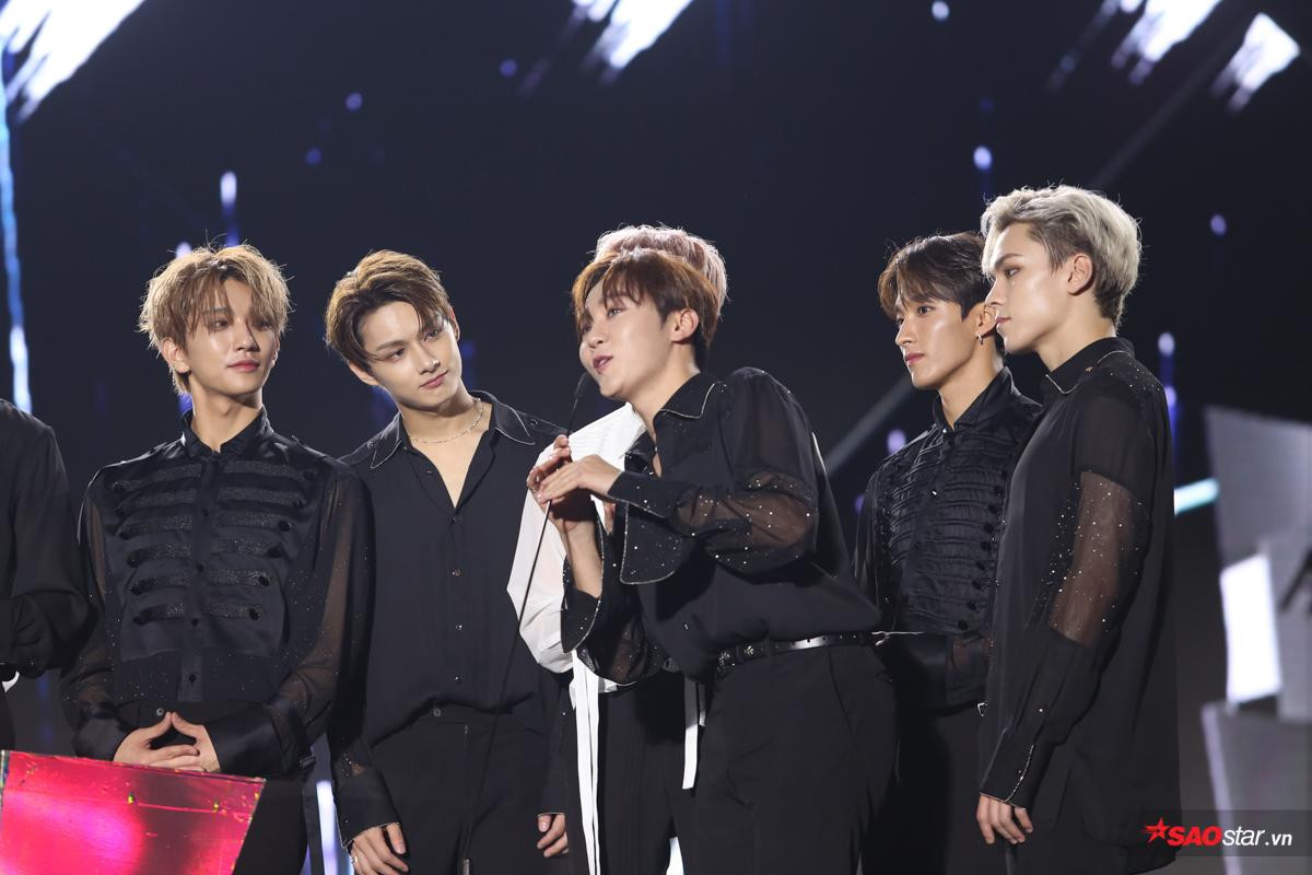 100 khoảnh khắc SEVENTEEN và GOT7 thắng giải Daesang tại 'AAA 2019' Ảnh 28