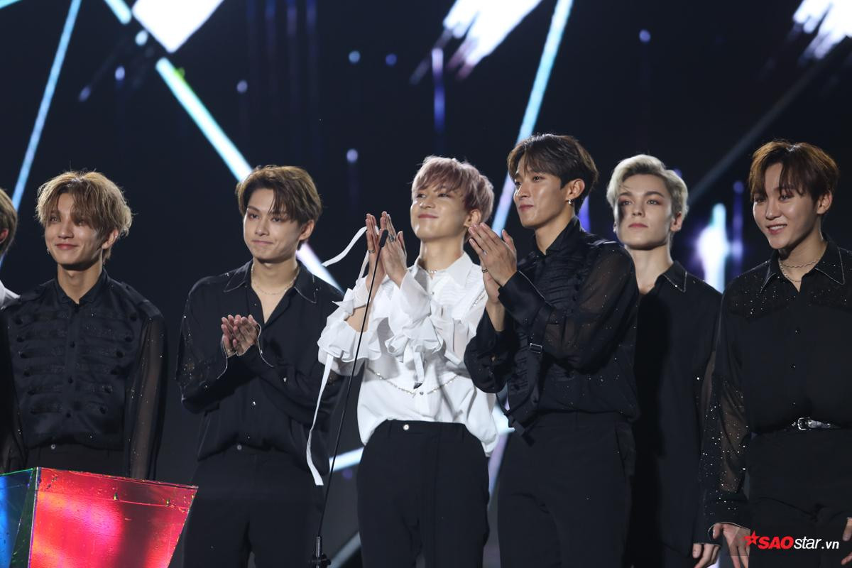 100 khoảnh khắc SEVENTEEN và GOT7 thắng giải Daesang tại 'AAA 2019' Ảnh 48