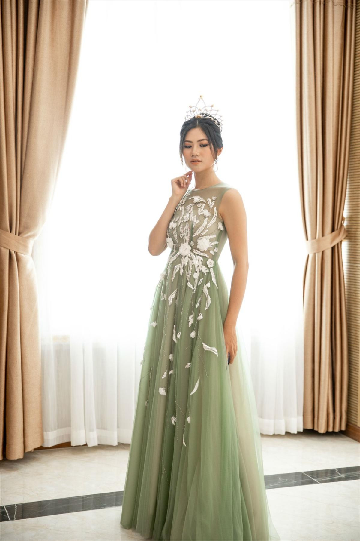 Siêu mẫu Quỳnh Hoa, Nguyễn Thị Loan sẽ đại diện Việt Nam tham dự Miss Charm International? Ảnh 10