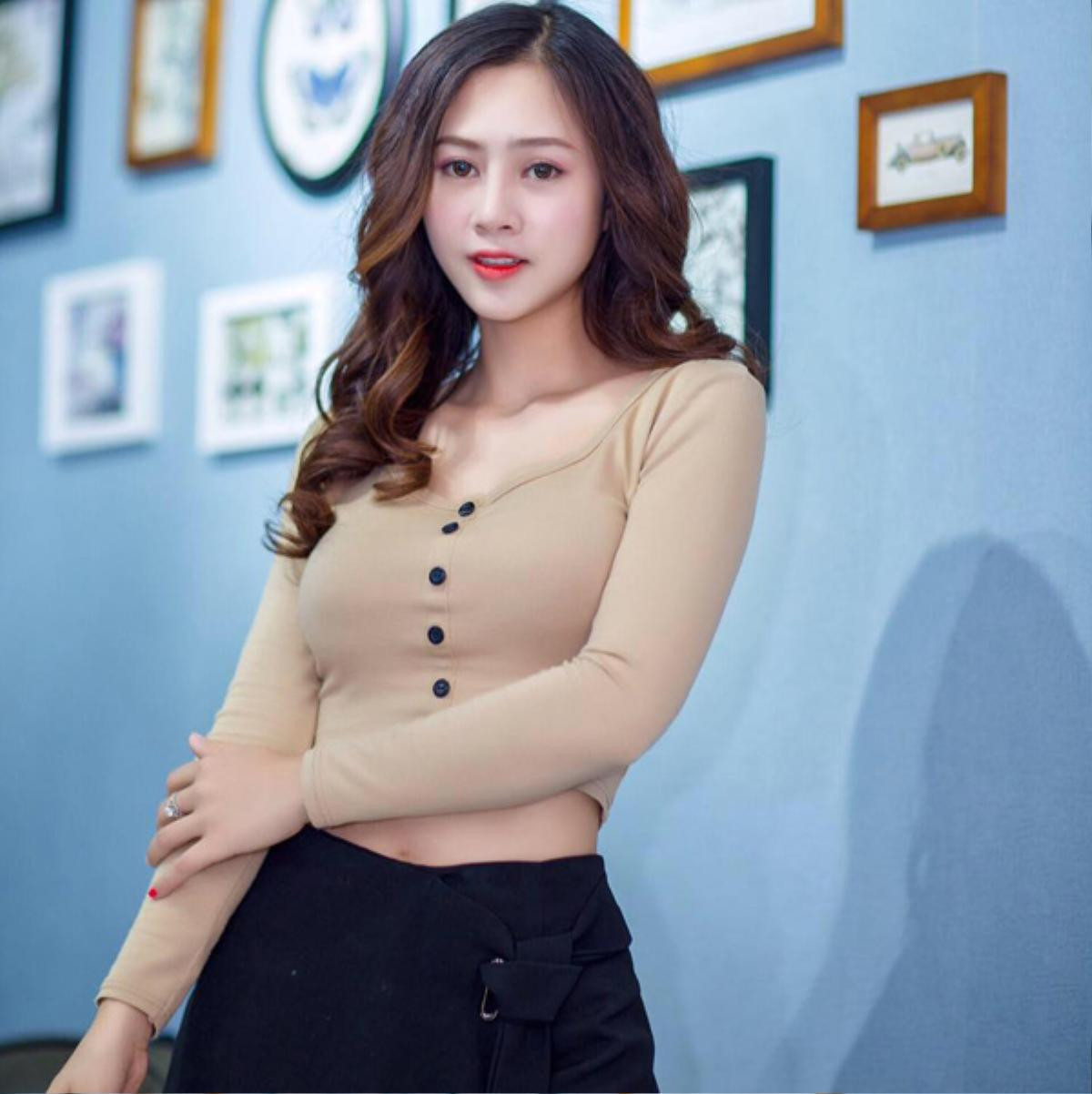 Cuộc sống của dàn hotgirl nổi tiếng từ các nhóm hài trên YouTube: Người hạnh phúc viên mãn, kẻ vướng 'liên hoàn phốt' giật chồng Ảnh 4