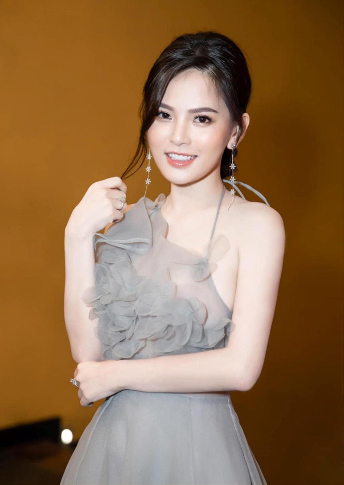 Cuộc sống của dàn hotgirl nổi tiếng từ các nhóm hài trên YouTube: Người hạnh phúc viên mãn, kẻ vướng 'liên hoàn phốt' giật chồng Ảnh 12