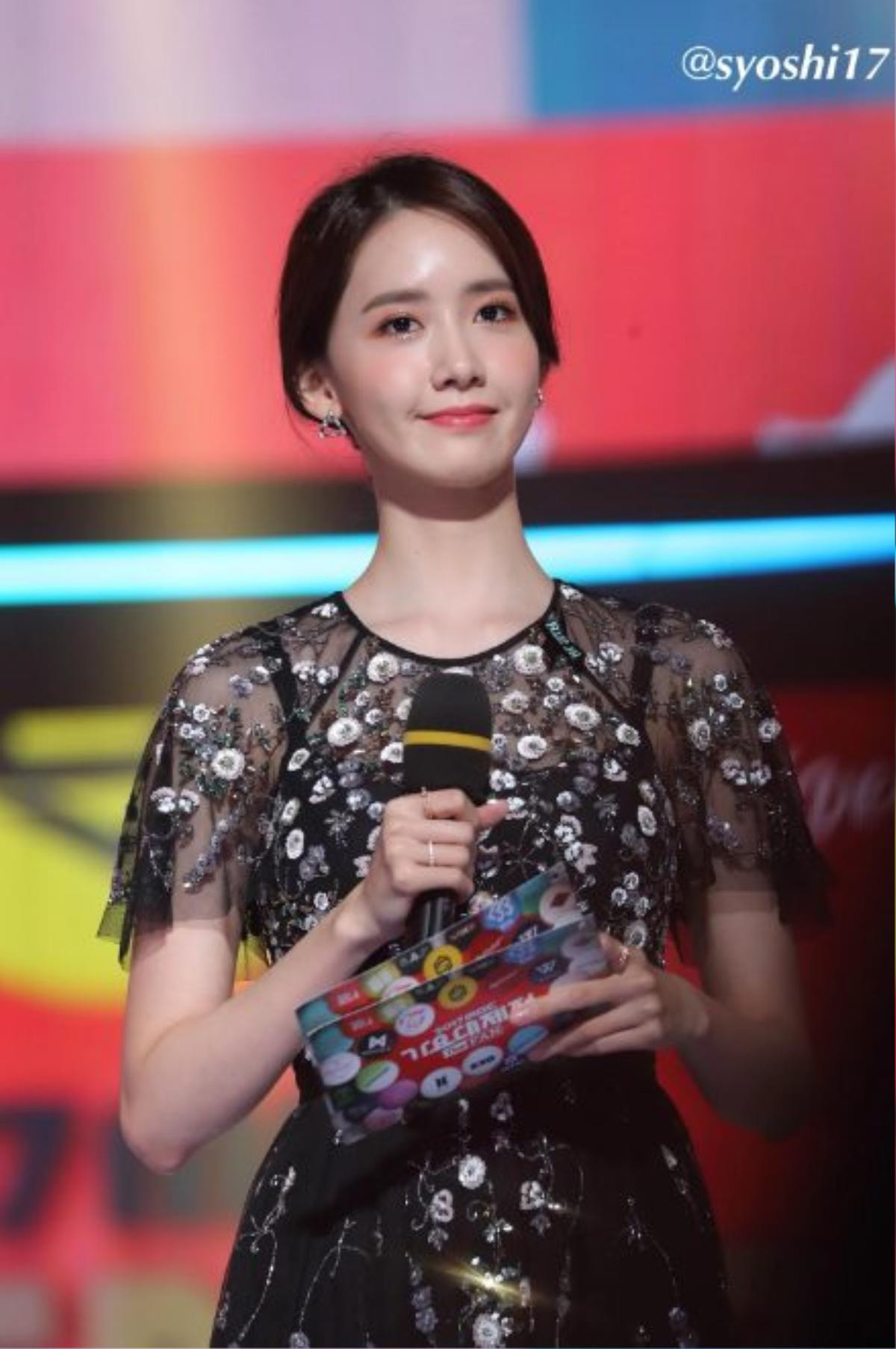 Hành trình trở thành nữ hoàng giải trí với những lễ trao giải cuối năm của Yoona Ảnh 9