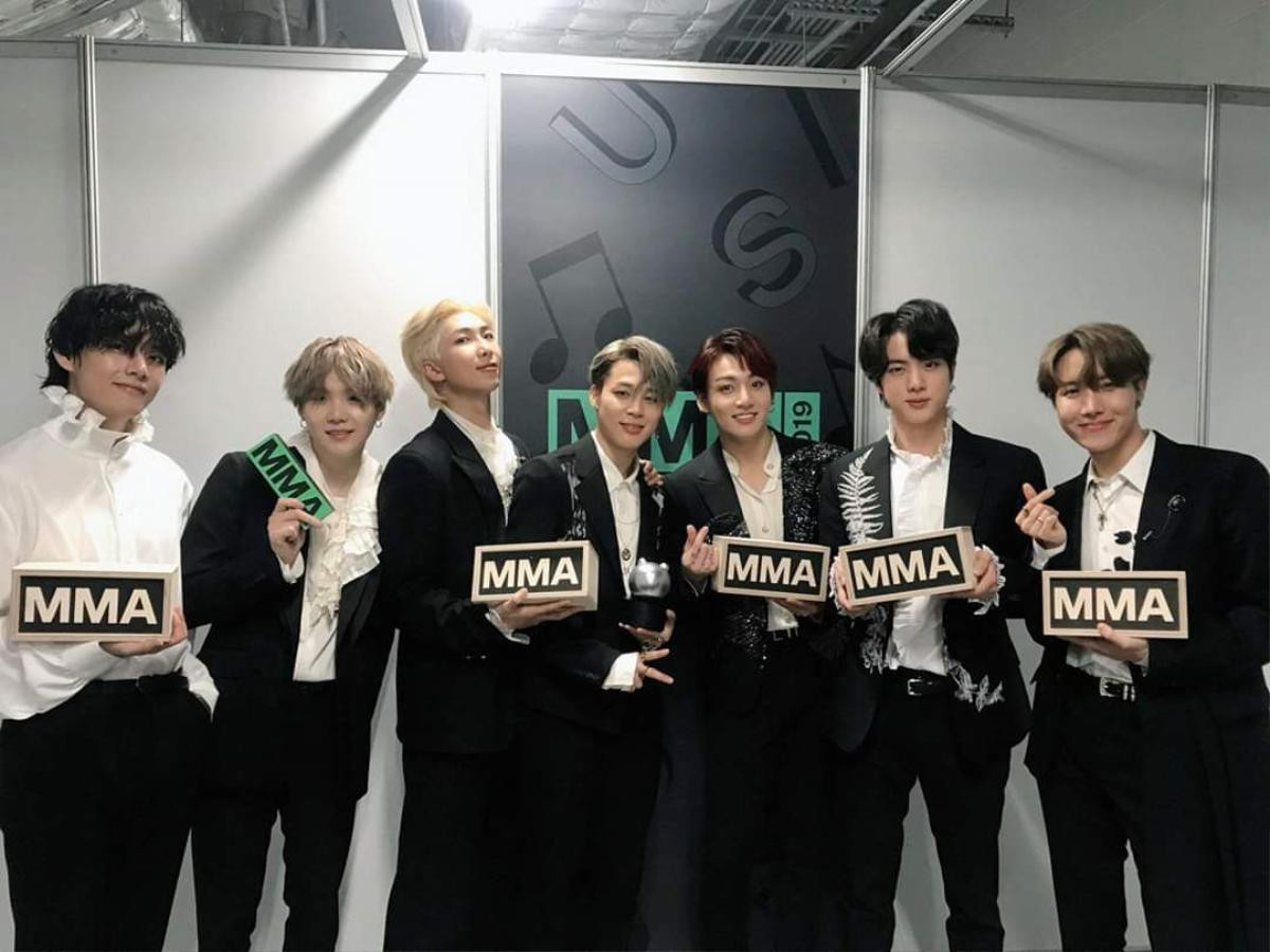 BTS lập kỷ lục khi chiến thắng 4 giải Daesang: Lý do cho sự thành công? Ảnh 2