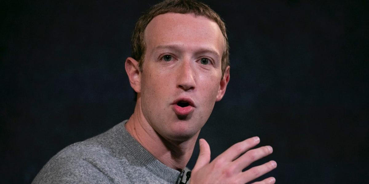 Vì sao người dùng Facebook từng không thể chặn (block) được Mark Zuckerberg? Ảnh 1