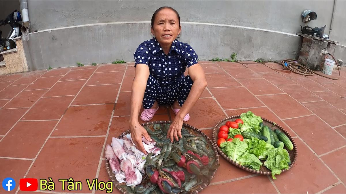 Bà Tân Vlog