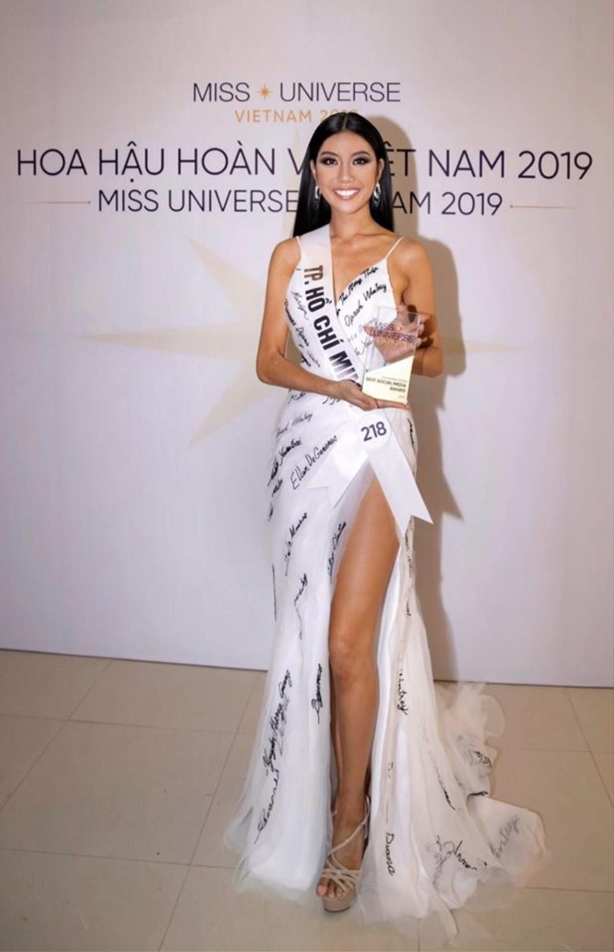 Thúy Vân - Tường Linh ‘dắt tay nhau’ ẵm giải trước đêm Bán kết Miss Universe Vietnam 2019 Ảnh 2