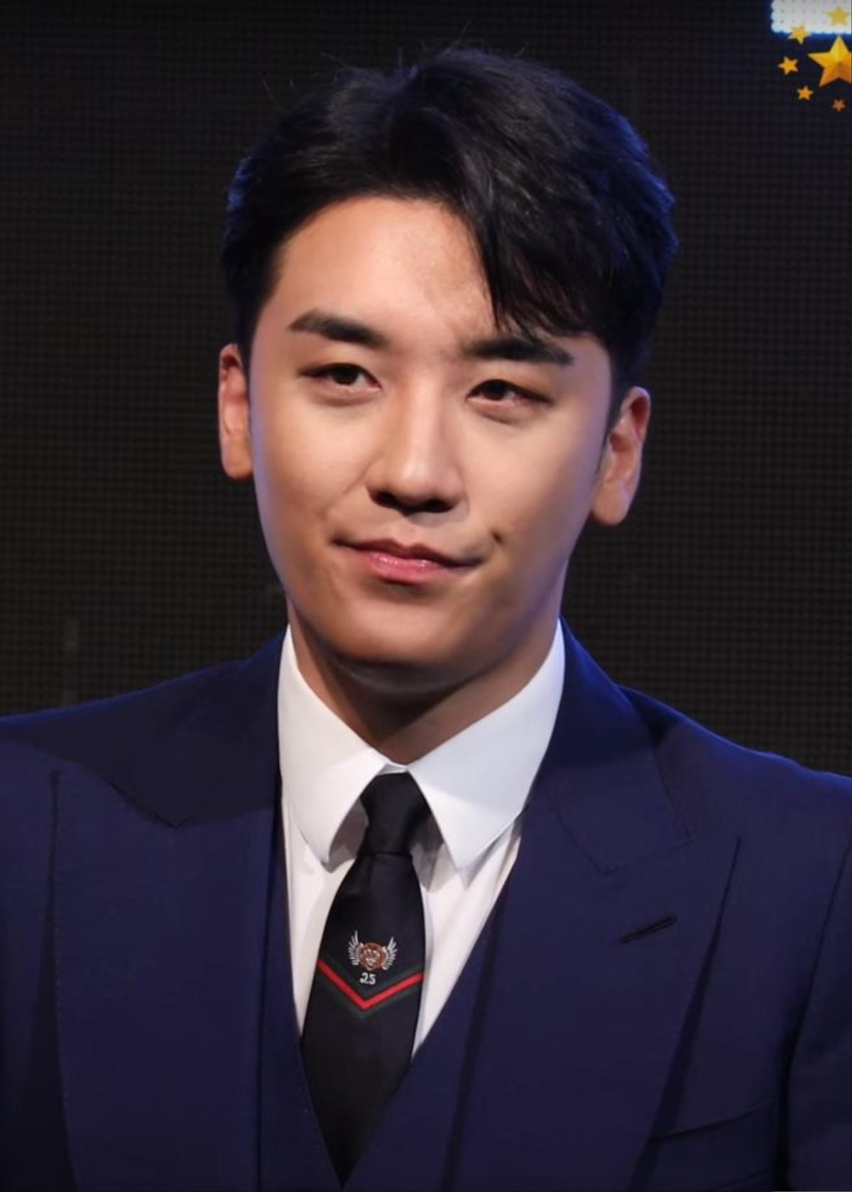 Vừa được chứng minh vô tội, fan đồng loạt hashtag yêu cầu 'cả thế giới' xin lỗi Seungri Ảnh 1