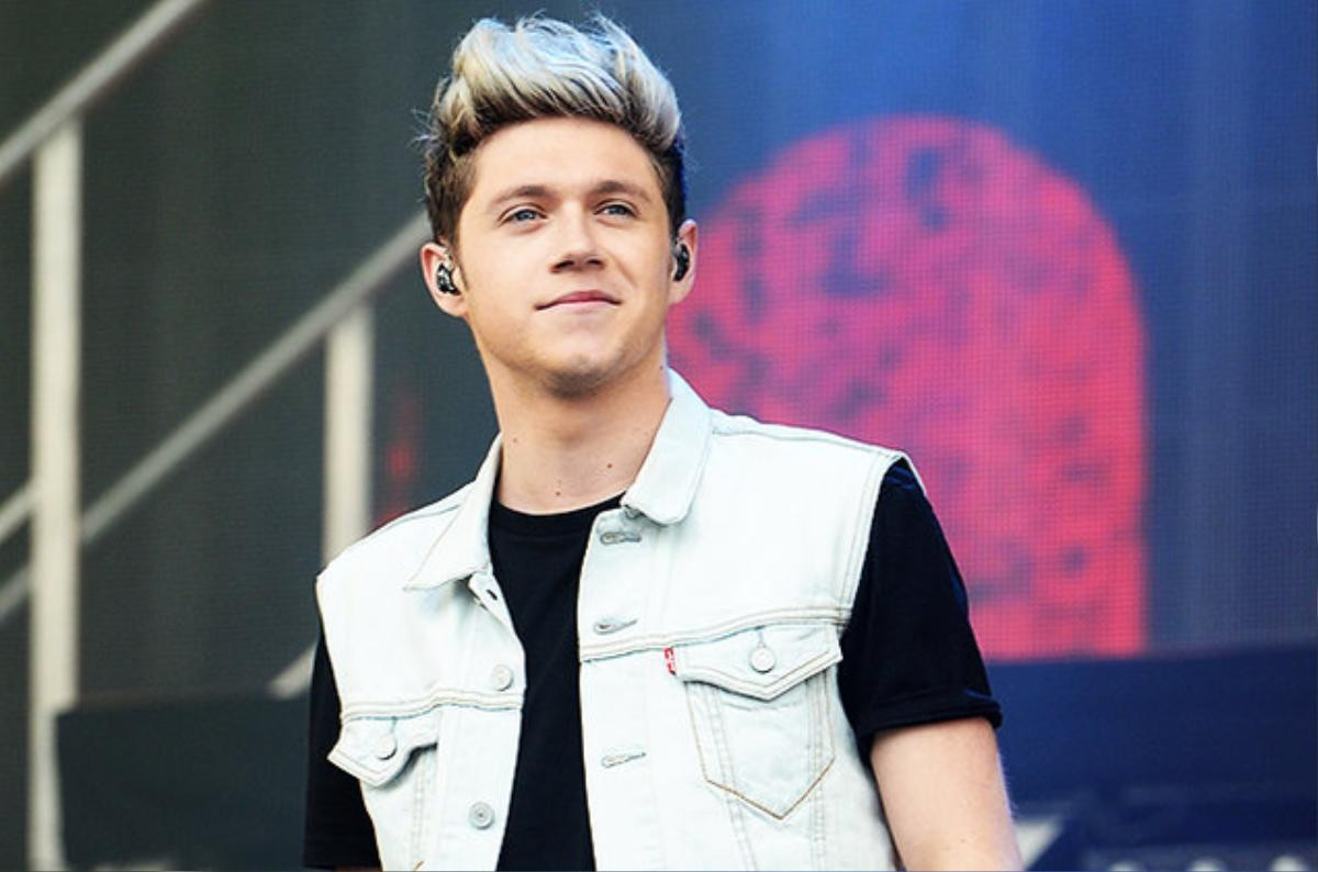 Niall Horan chính thức lên tiếng về tin đồn hẹn hò với Selena Gomez: Tôi có có bạn gái nữa à? Ảnh 2