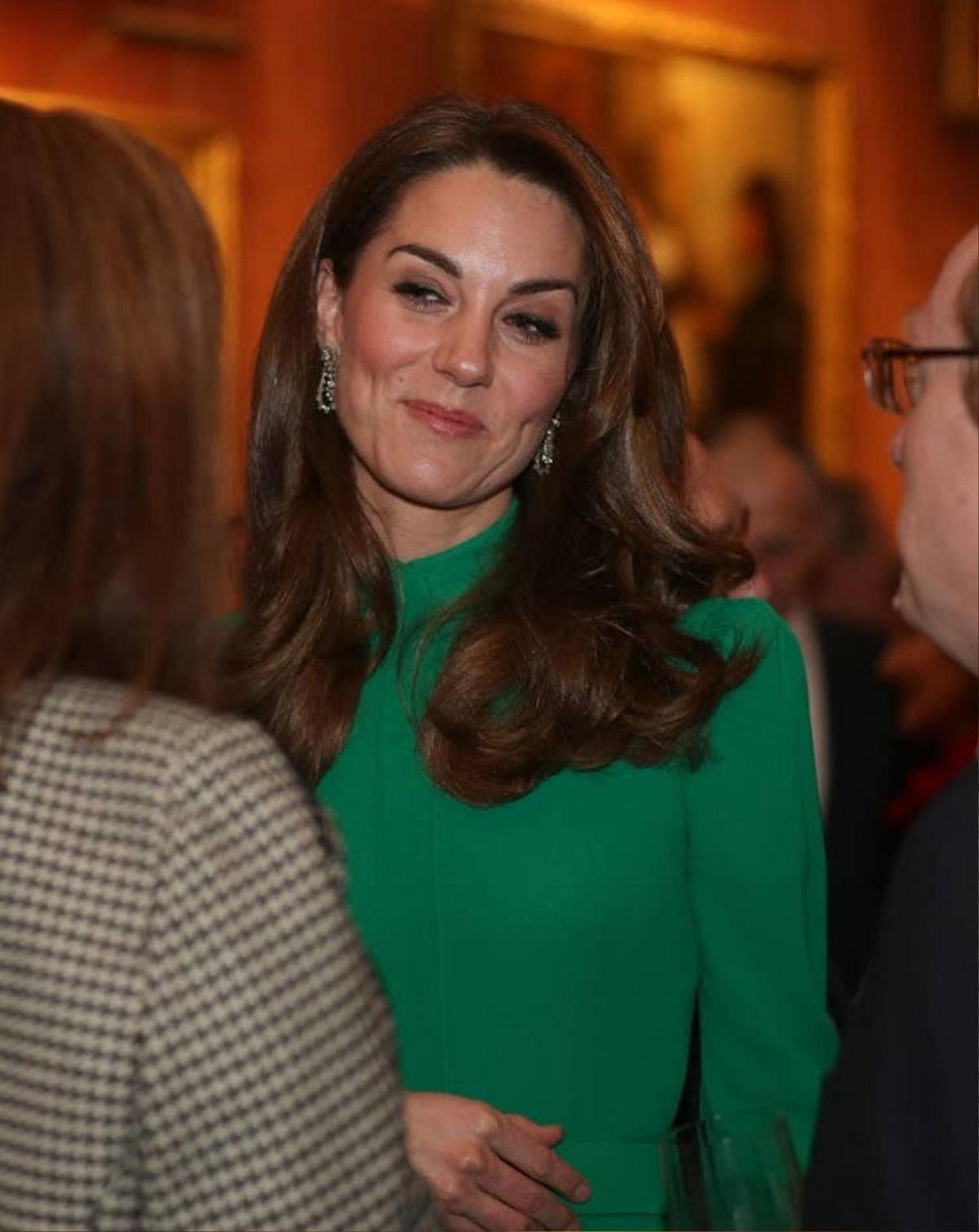 Đệ nhất Phu nhân Mỹ 'chiếm trọn' spotlight khi mặc cây đồ màu vàng nổi hơn cả Kate Middleton Ảnh 6