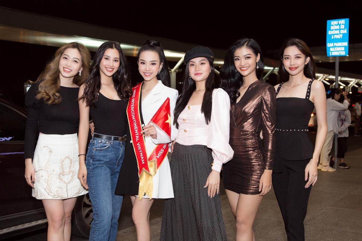 Thúy An đẹp rạng rỡ, được Tiểu Vy - Phương Nga - Kiều Loan tiễn sang Ai Cập thi Miss Intercontinental 2019 Ảnh 5