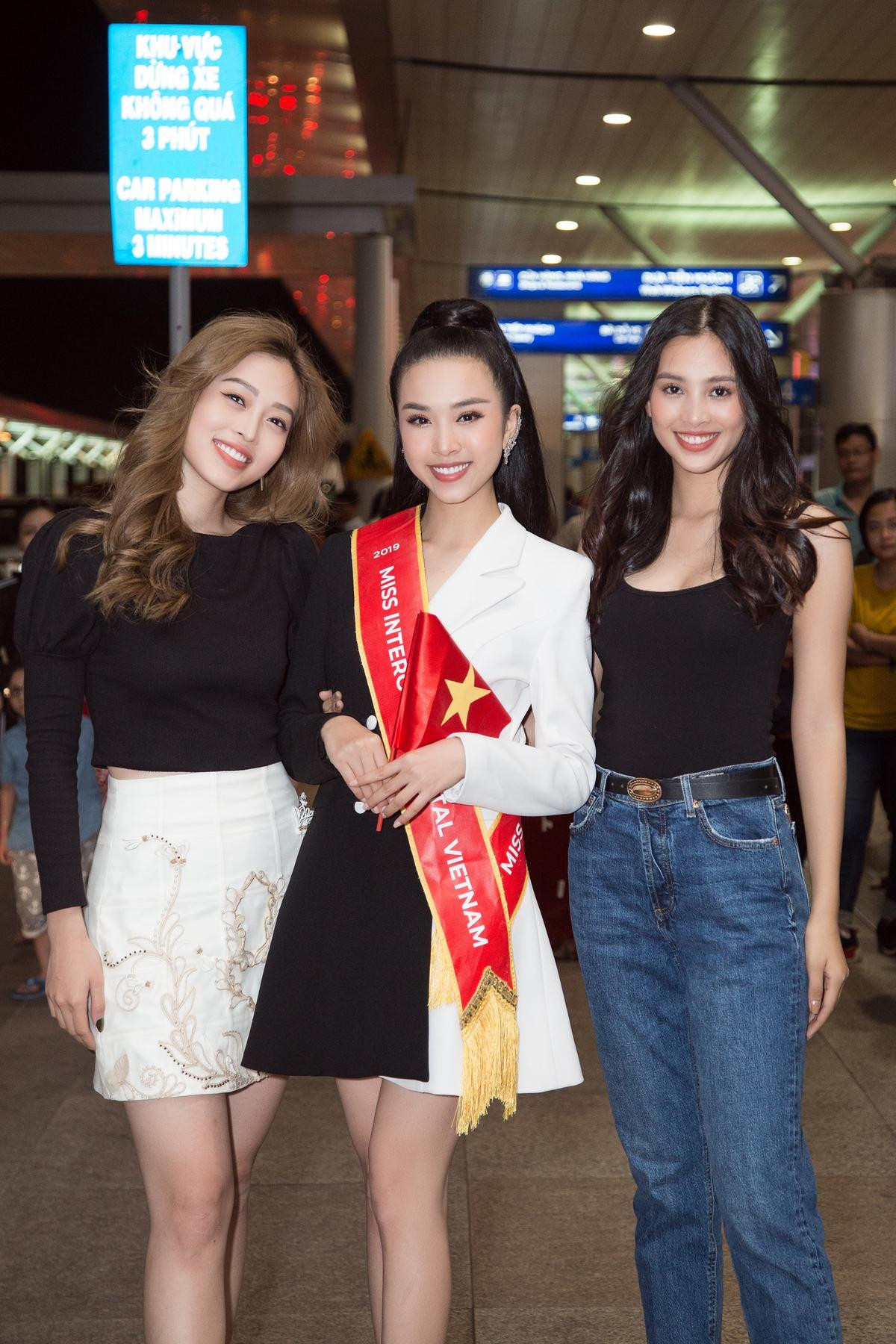 Thúy An đẹp rạng rỡ, được Tiểu Vy - Phương Nga - Kiều Loan tiễn sang Ai Cập thi Miss Intercontinental 2019 Ảnh 6