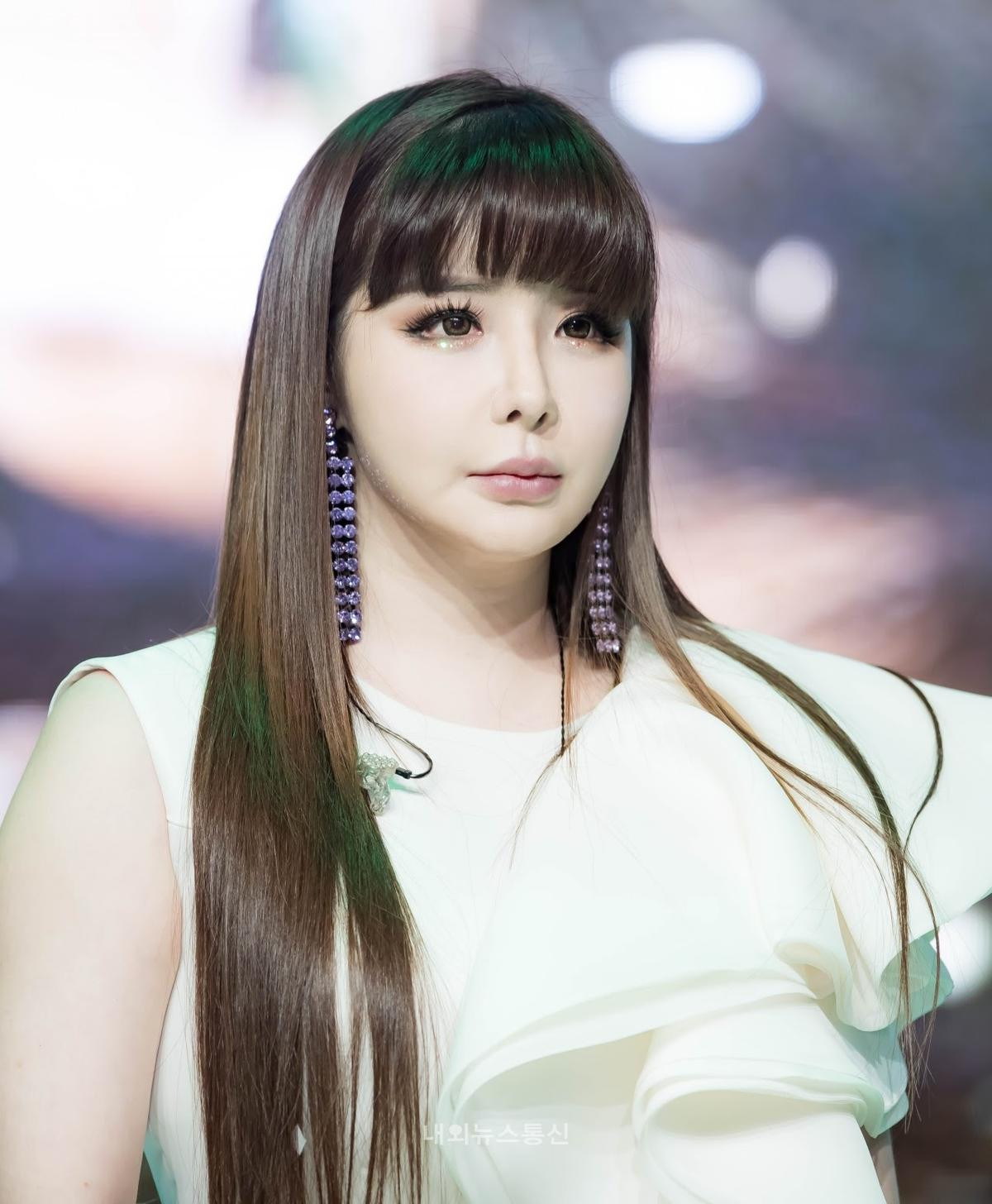 Fan 2NE1 'rần rần' khi Park Bom và Dara chuẩn bị tái hợp với bài hát song ca mới toanh Ảnh 3