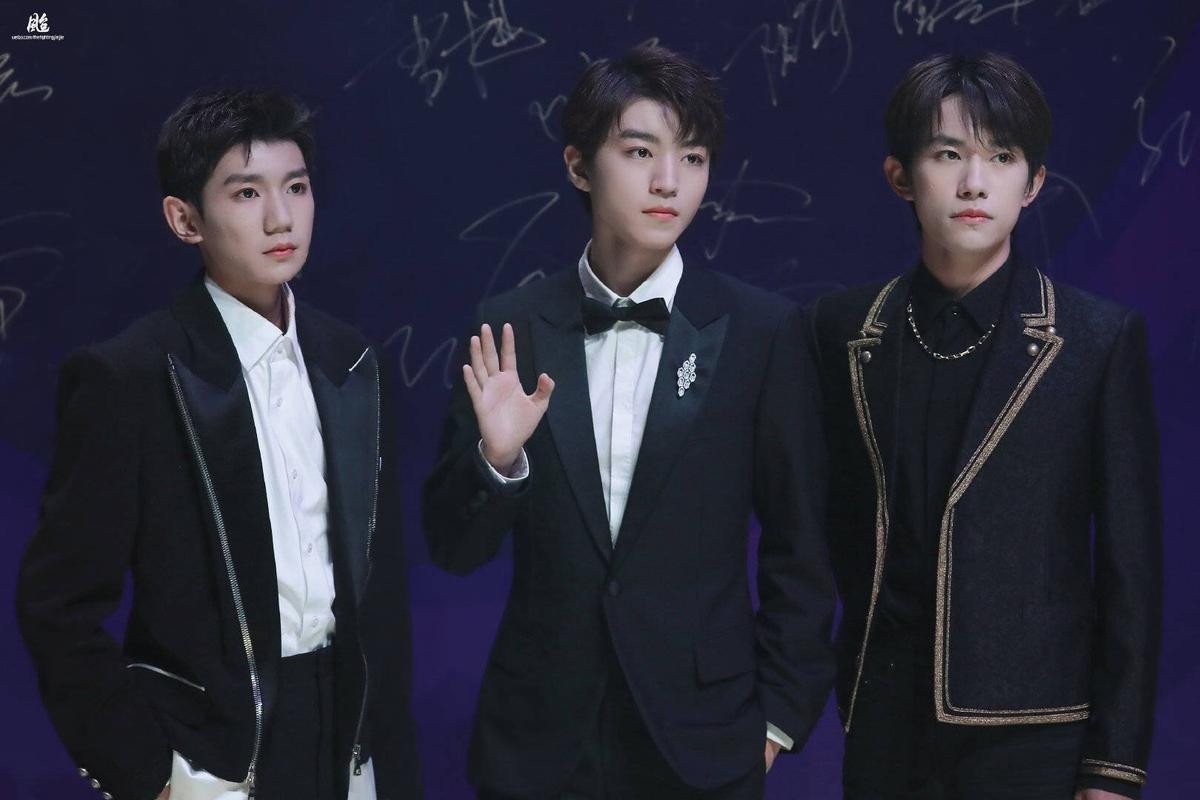 TFBOYS, Tiêu Chiến - Lý Hiện, Thái Từ Khôn cùng loạt mỹ nam đẹp nao lòng tại 'Đêm gào thét Iqiyi' Ảnh 1