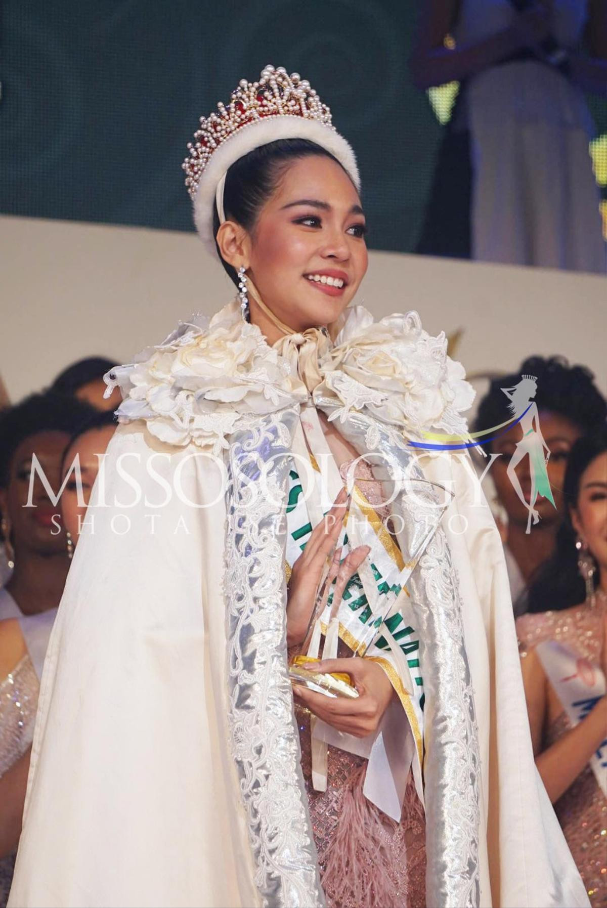 Mỹ nhân bị Lukkade loại tại The Face đăng quang Miss Supranational: 2019 - Nhan sắc Thái Lan đại thắng Ảnh 12