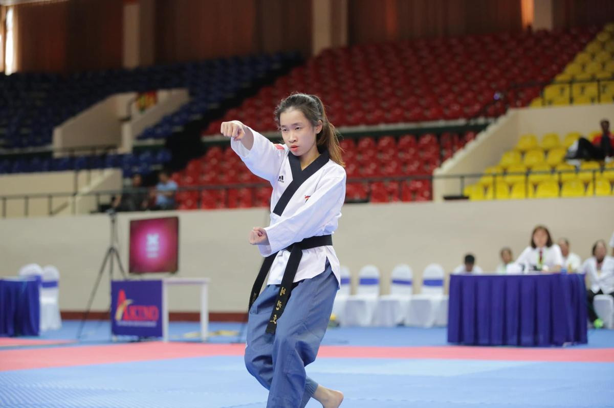 Nhan sắc khả ái của VĐV Việt Nam giành HCV Taekwondo Ảnh 1