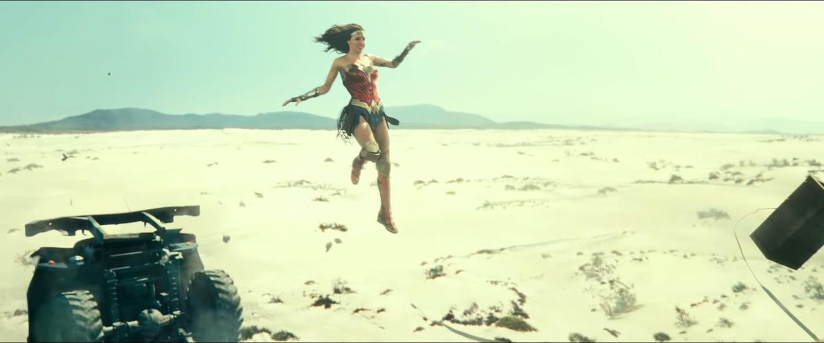 10 chi tiết đáng chú ý trong trailer ‘Wonder Woman 1984’: Steve Trevor tái sinh, chị Đại vận giáp vàng đầy uy lực Ảnh 17