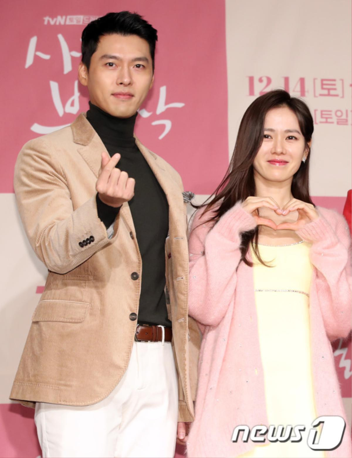 Hyun Bin - Son Ye Jin nói về tin hẹn hò, tiết lộ lý do đóng phim 'Crash Landing on You' tại họp báo Ảnh 7