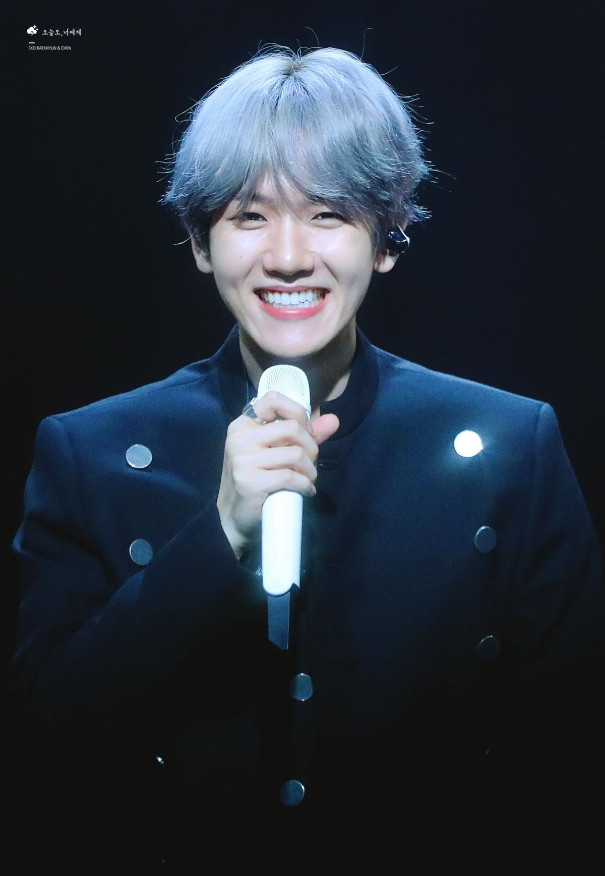 Lịch sử bán album của Hanteo gọi tên 'City Lights' (Baekhyun) : Con số gây choáng không-hề-nhẹ! Ảnh 2