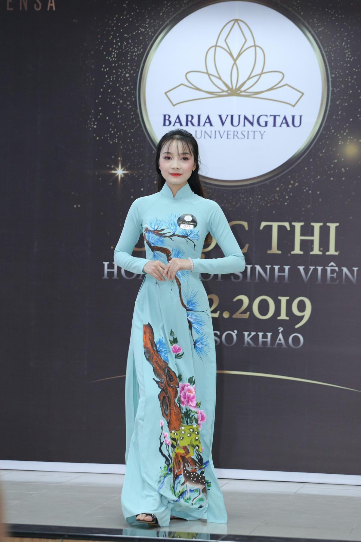 Thí sinh Đại học Bà Rịa - Vũng Tàu duyên dáng với phần trình diễn áo dài tại sơ khảo Miss University NHG 2020 Ảnh 9