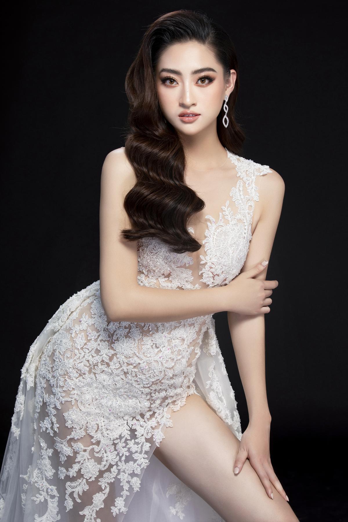 NTK: Đầm dạ hội CK Miss World sẽ giúp Lương Thùy Linh rực sáng, khoe trọn đôi chân cực phẩm! Ảnh 3