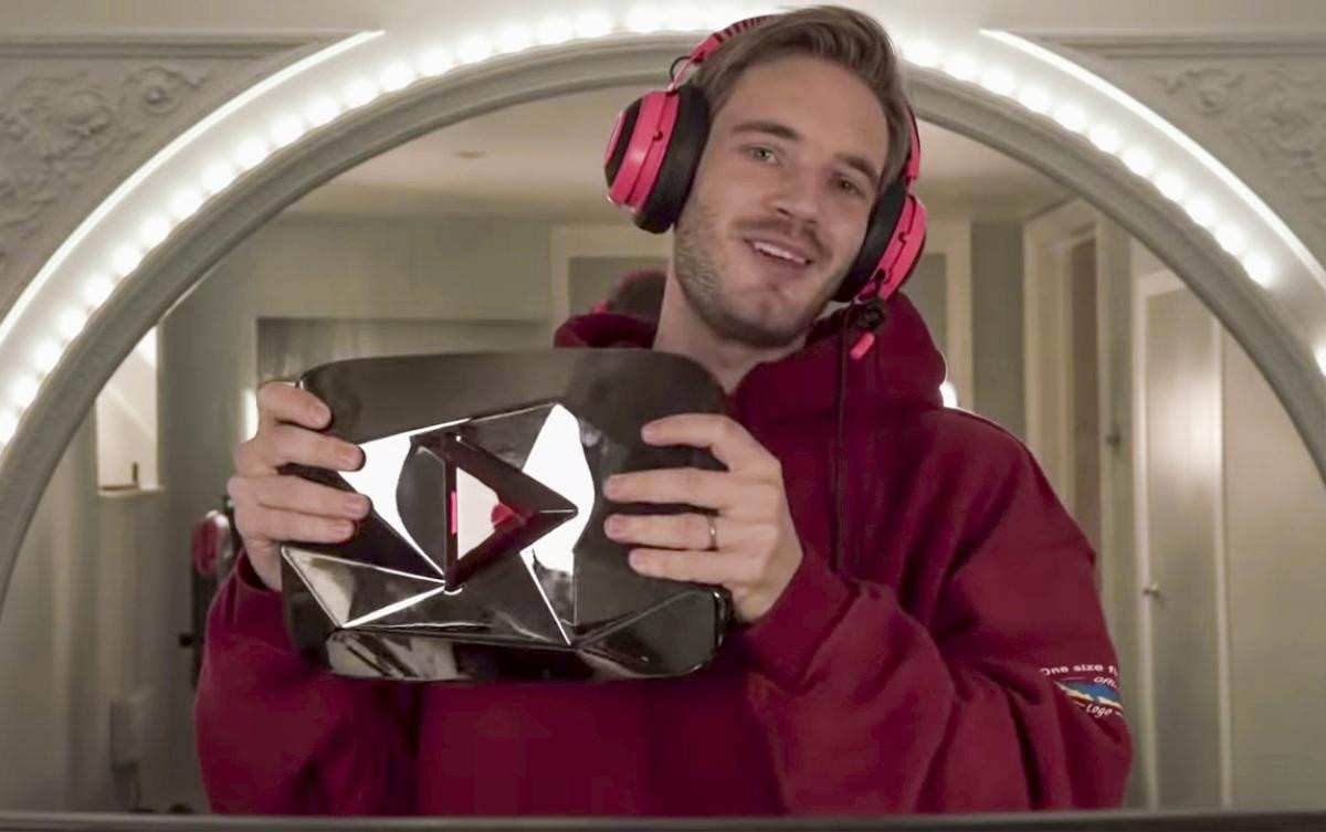 10 YouTuber có lượt xem nhiều nhất 2019: PewDiePie đứng đầu với 4 tỷ lượt xem, chỉ có 1 đại diện đến từ châu Á Ảnh 2