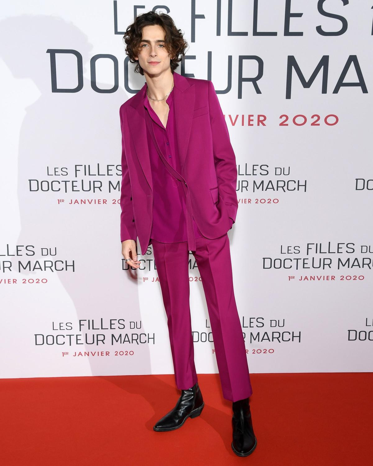 Timothée Chalamet hồng ‘nhức mắt’ trong ngày ra mắt phim Little Women Ảnh 11