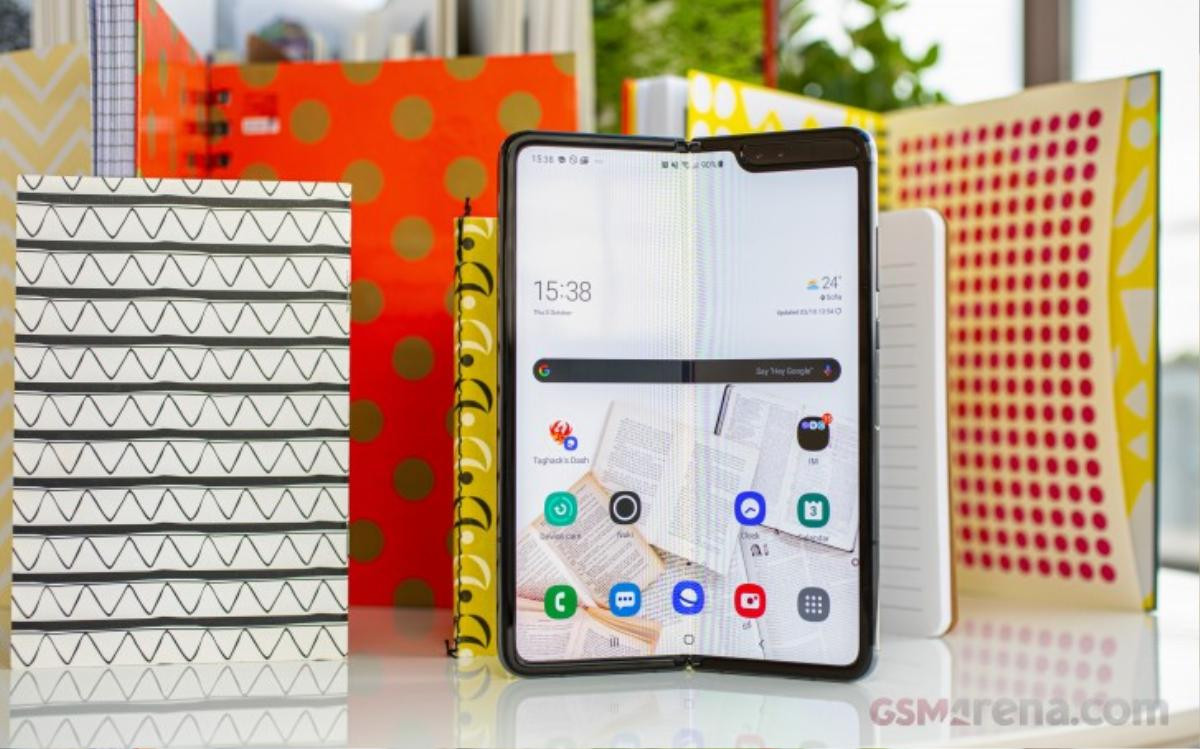 Samsung tự phủ nhận đã bán được 1 triệu chiếc Samsung Galaxy Fold Ảnh 1